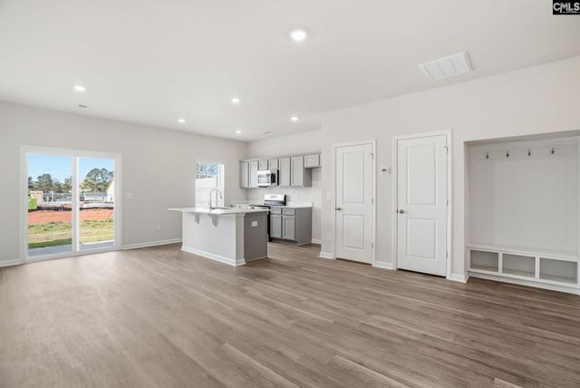 726 Gatestone Lane, Hopkins, SC 29061