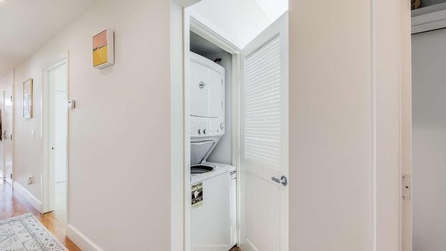 275 9th Street 3, Oakland, CA 94607