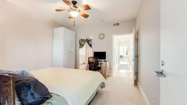 275 9th Street 3, Oakland, CA 94607