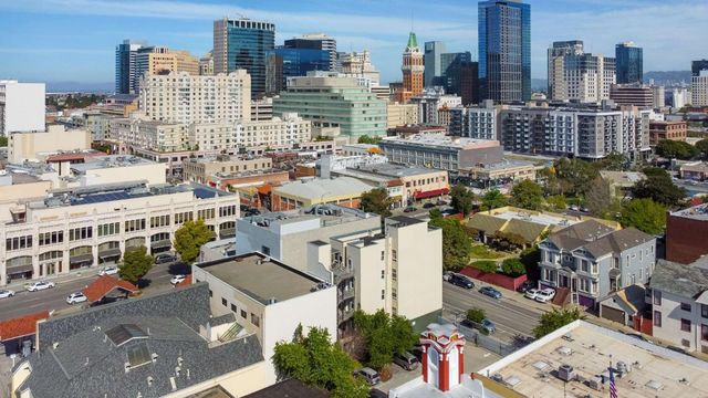 275 9th Street 3, Oakland, CA 94607