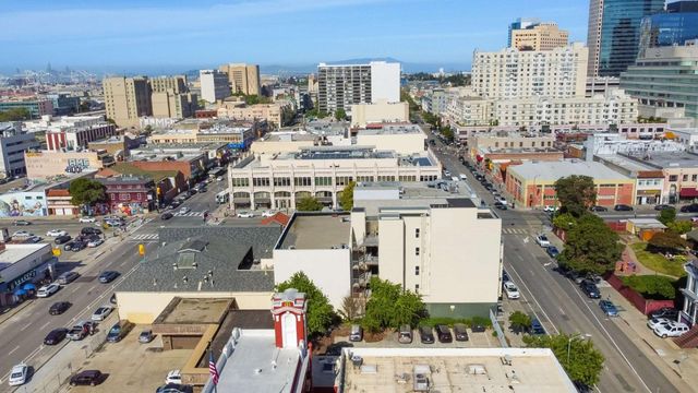 275 9th Street 3, Oakland, CA 94607
