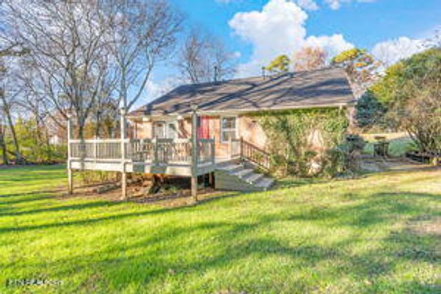 8836 Nubbin Ridge Rd, Knoxville, TN 37923
