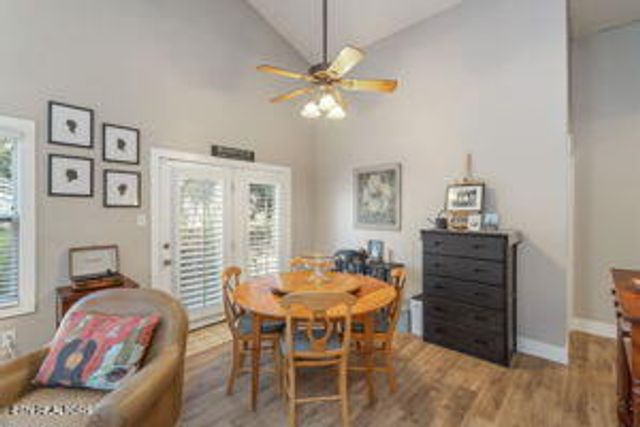 8836 Nubbin Ridge Rd, Knoxville, TN 37923