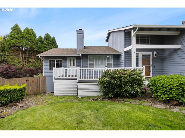 1730 REGENCY St, West Linn, OR 97068