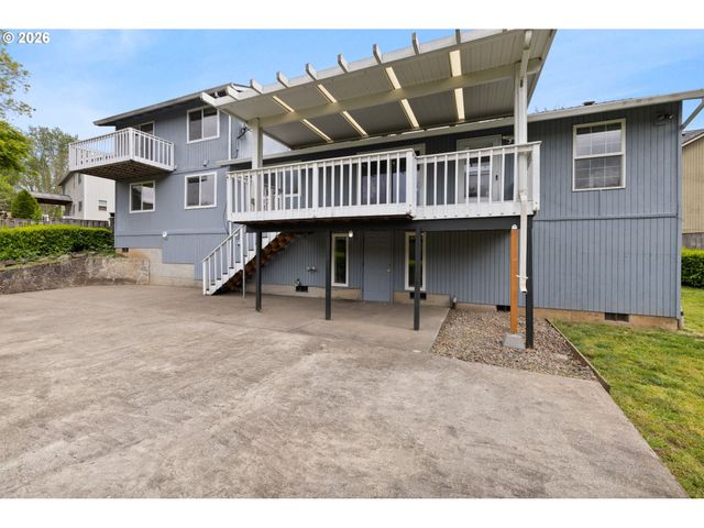 1730 REGENCY St, West Linn, OR 97068