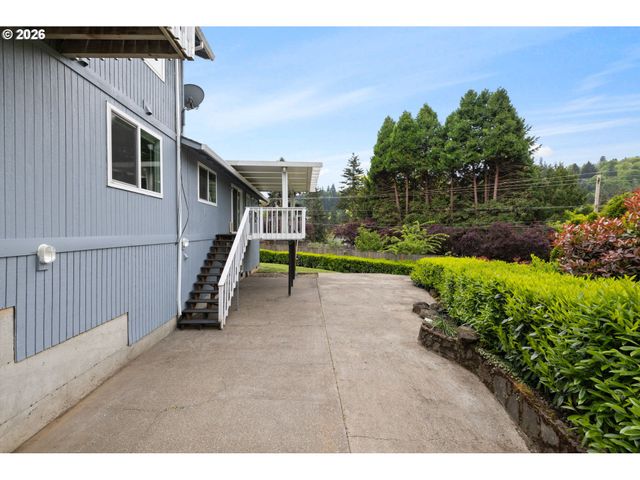 1730 REGENCY St, West Linn, OR 97068