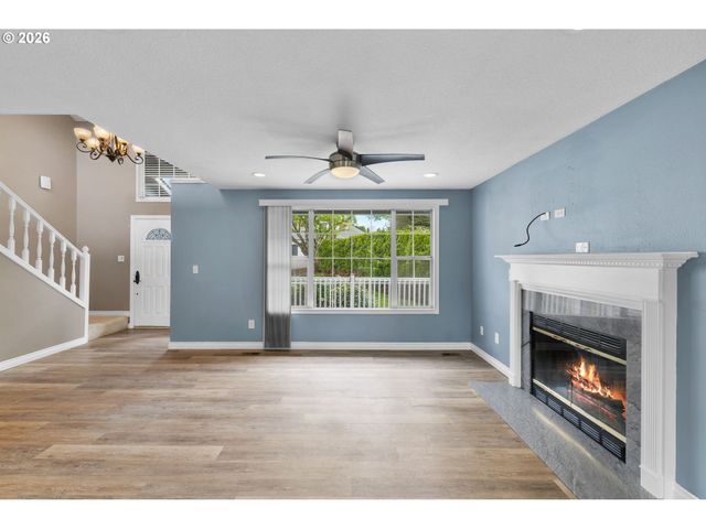 1730 REGENCY St, West Linn, OR 97068