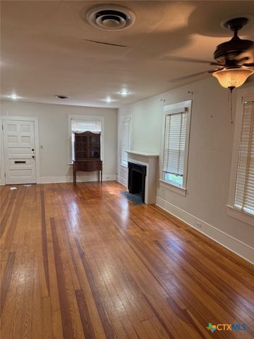 606 W Forrest Street, Victoria, TX 77901