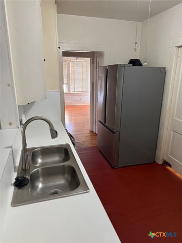 606 W Forrest Street, Victoria, TX 77901