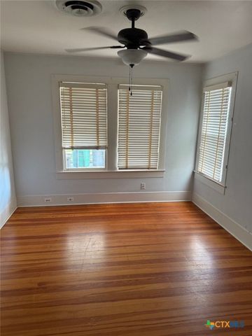 606 W Forrest Street, Victoria, TX 77901