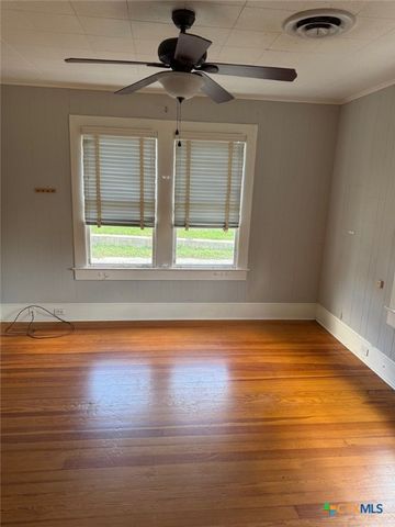 606 W Forrest Street, Victoria, TX 77901