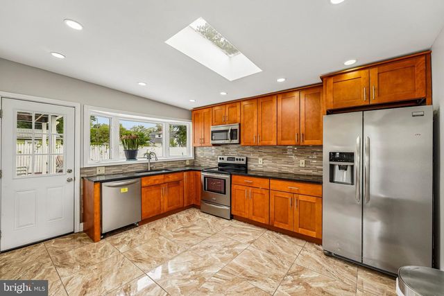 2621 OLD WELSH RD, Willow Grove, PA 19090