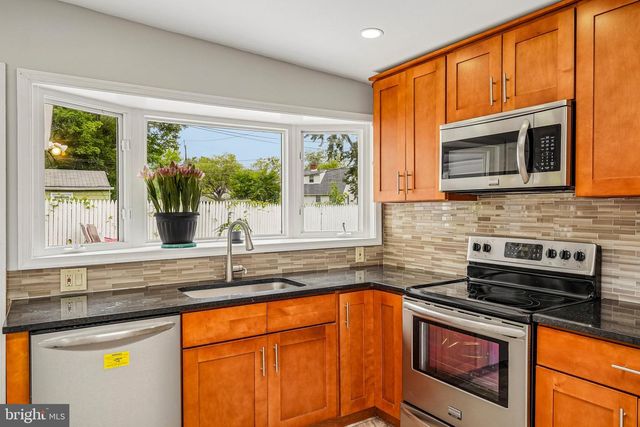 2621 OLD WELSH RD, Willow Grove, PA 19090