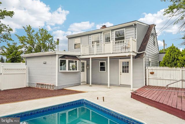 2621 OLD WELSH RD, Willow Grove, PA 19090