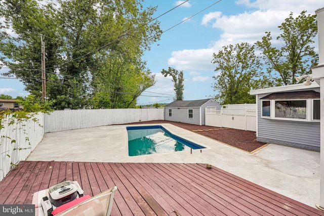 2621 OLD WELSH RD, Willow Grove, PA 19090