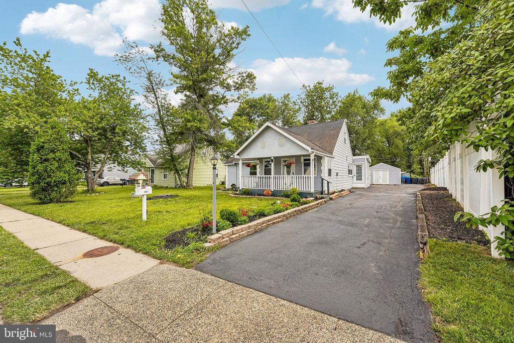 2621 OLD WELSH RD, Willow Grove, PA 19090