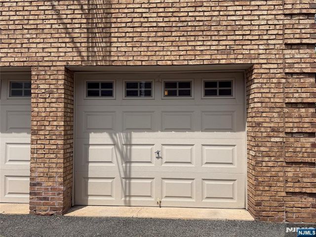 358 Maple 4, Oradell, NJ 07649