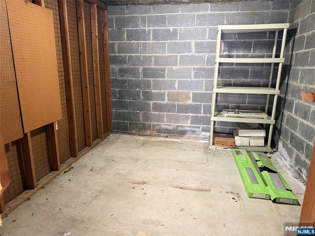 358 Maple 4, Oradell, NJ 07649