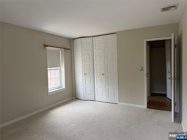 358 Maple 4, Oradell, NJ 07649