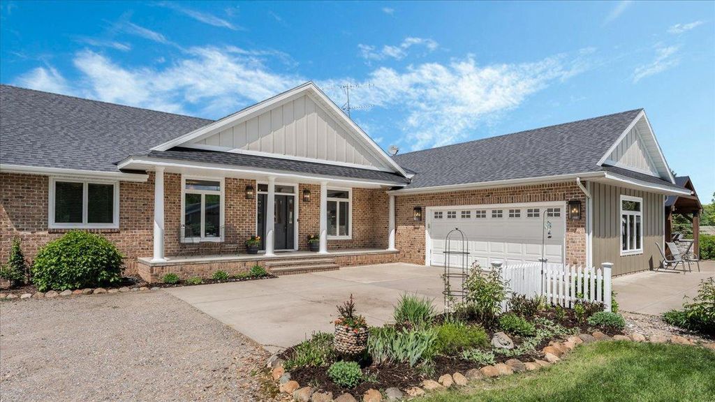 3793 25th Street NE, Minden Twp, MN 56379