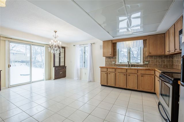 74 Meyerhill Circle East, Irondequoit, NY 14617