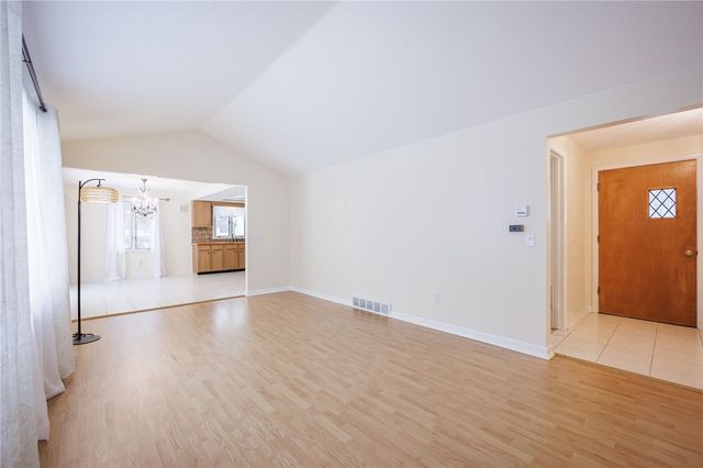 74 Meyerhill Circle East, Irondequoit, NY 14617