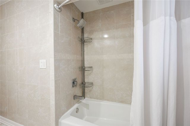 74 Meyerhill Circle East, Irondequoit, NY 14617