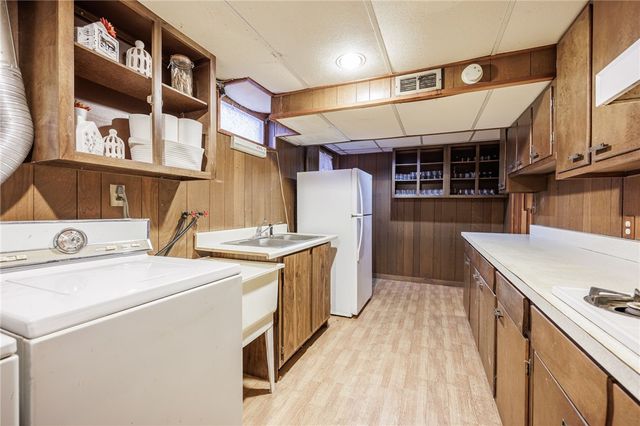 74 Meyerhill Circle East, Irondequoit, NY 14617