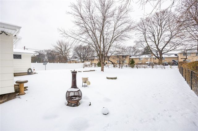 74 Meyerhill Circle East, Irondequoit, NY 14617