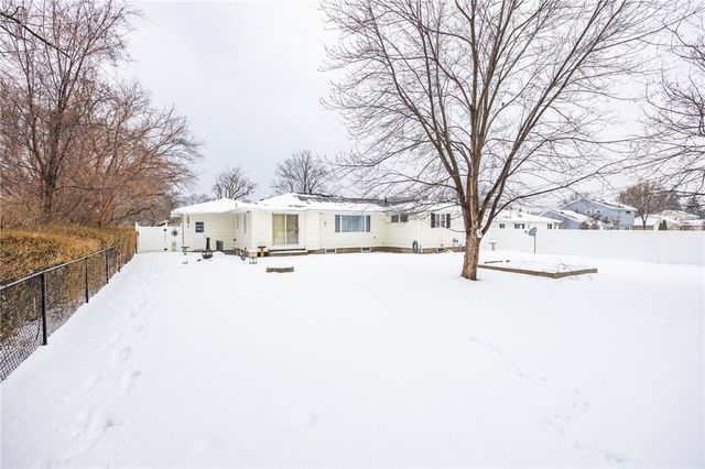 74 Meyerhill Circle East, Irondequoit, NY 14617