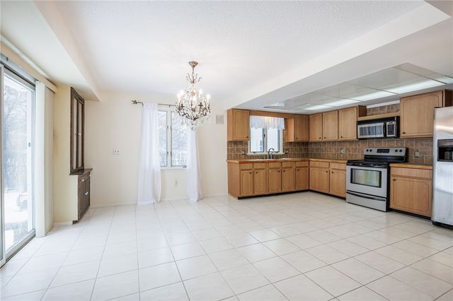 74 Meyerhill Circle East, Irondequoit, NY 14617