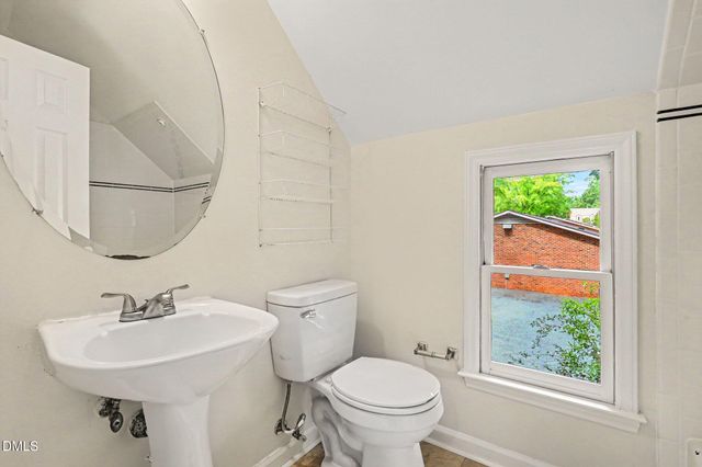 100 Shelton Street, Carrboro, NC 27510