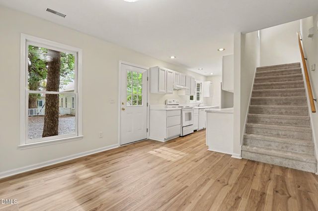 100 Shelton Street, Carrboro, NC 27510