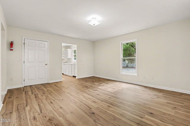 100 Shelton Street, Carrboro, NC 27510