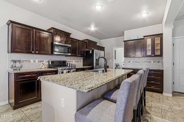 14745 ORSTEN ARTIS Avenue, El Paso, TX 79938