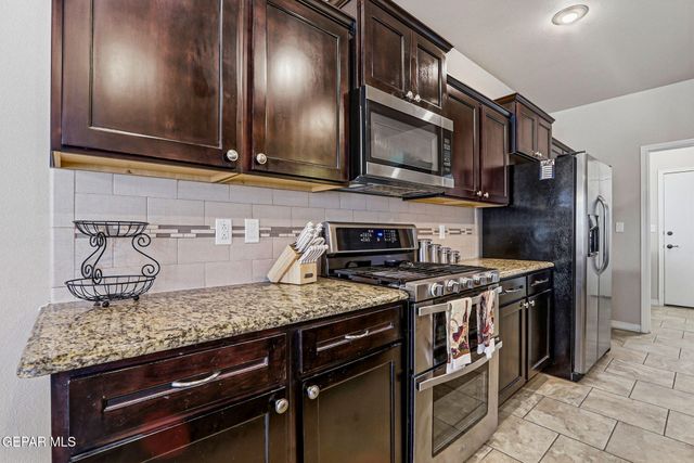 14745 ORSTEN ARTIS Avenue, El Paso, TX 79938