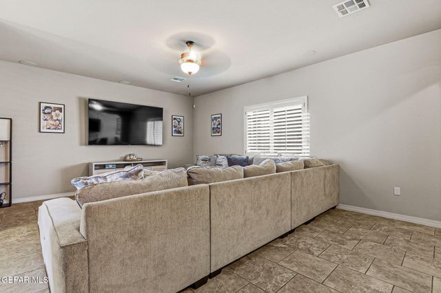 14745 ORSTEN ARTIS Avenue, El Paso, TX 79938
