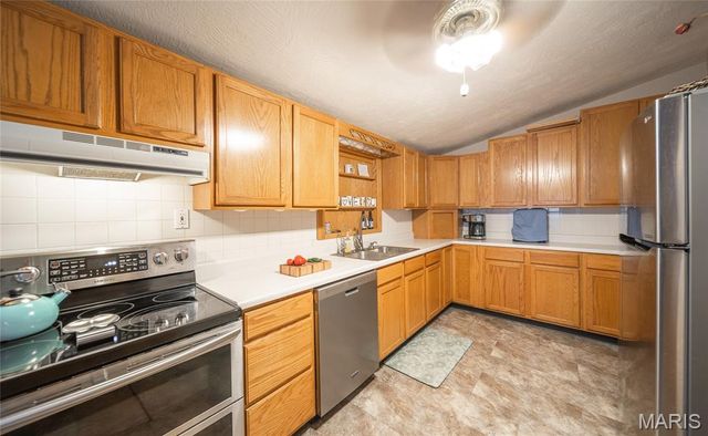 26287 Radcliff Road, Richland, MO 65556