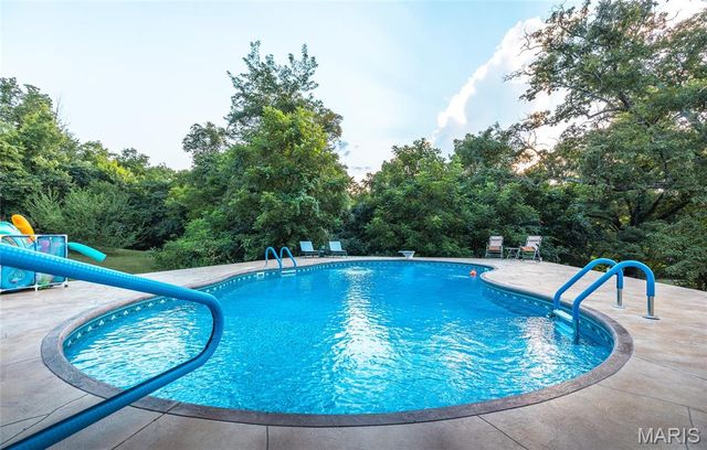 26287 Radcliff Road, Richland, MO 65556