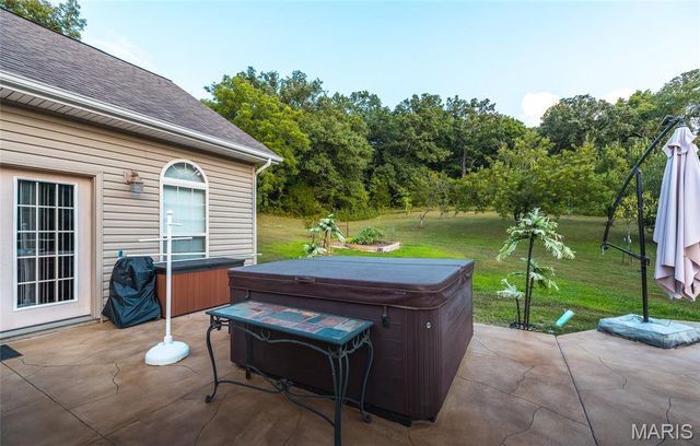 26287 Radcliff Road, Richland, MO 65556