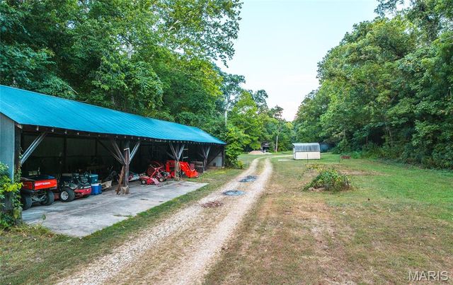 26287 Radcliff Road, Richland, MO 65556