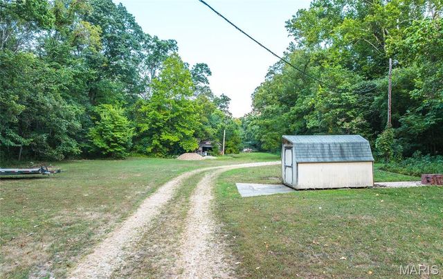 26287 Radcliff Road, Richland, MO 65556