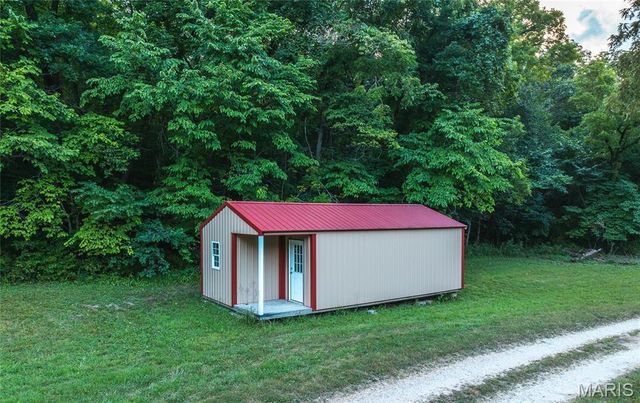 26287 Radcliff Road, Richland, MO 65556