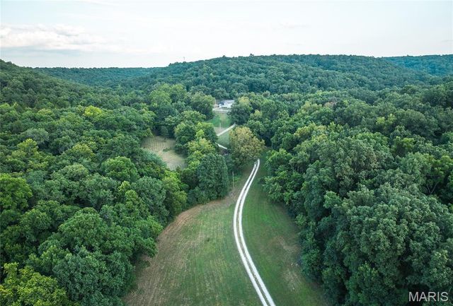 26287 Radcliff Road, Richland, MO 65556