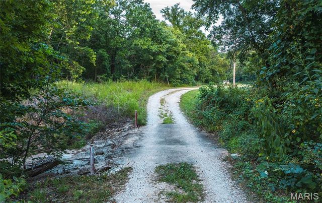 26287 Radcliff Road, Richland, MO 65556