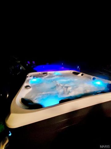 26287 Radcliff Road, Richland, MO 65556