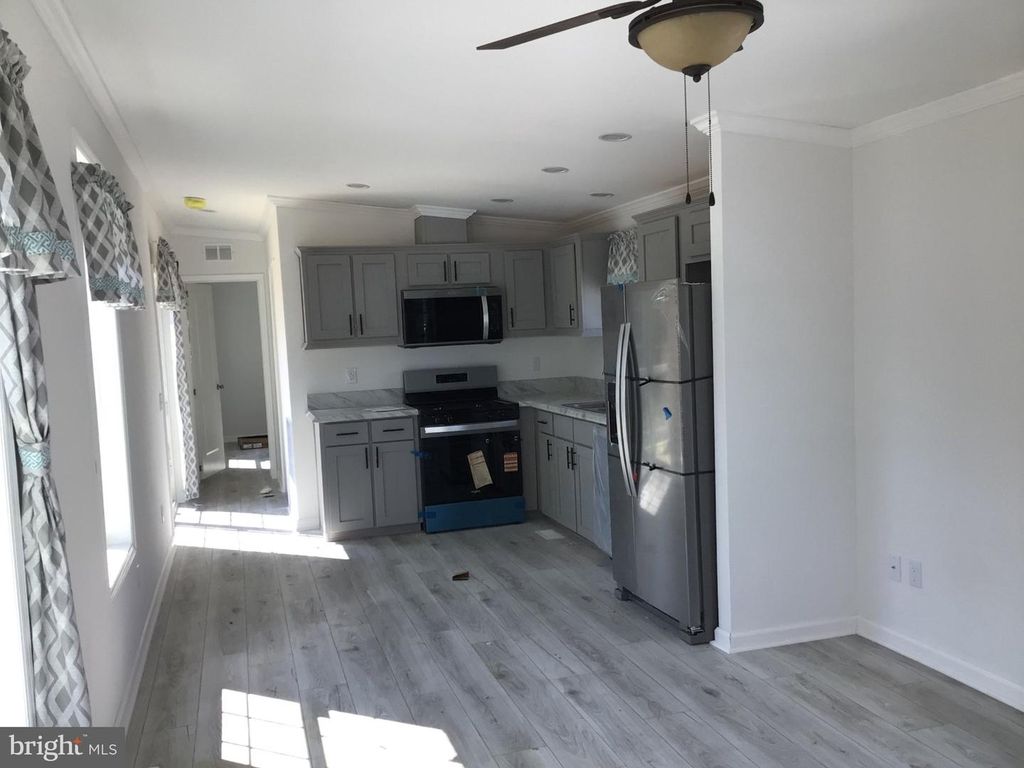 137A TRUMAN DR, FAIRLESS HILLS, PA 19030 — photo 3