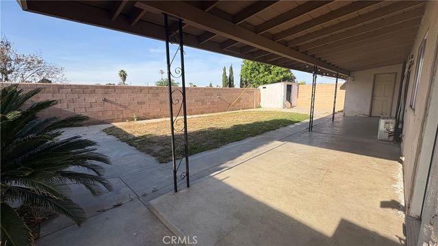 2004 Julian, Bakersfield, CA 93304