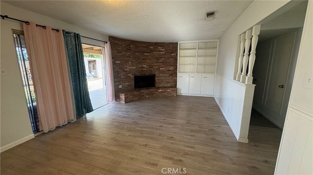 2004 Julian, Bakersfield, CA 93304