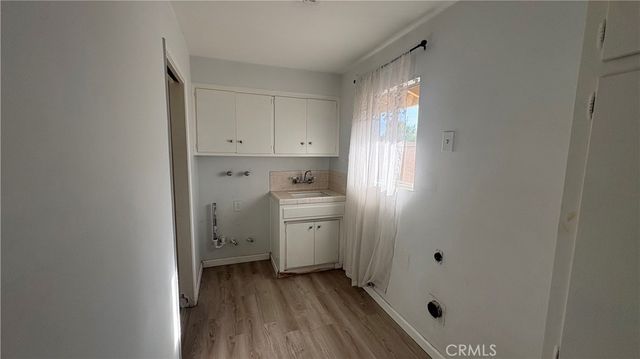 2004 Julian, Bakersfield, CA 93304